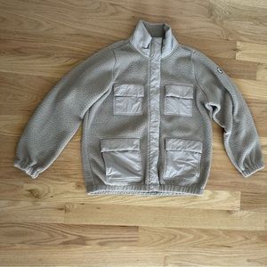 Vuori Women's Utility Sherpa Jacket - XS, Dark Salt